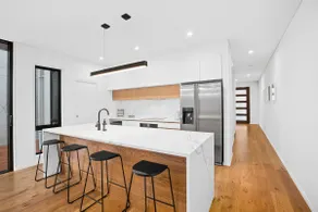 Sawtell Suites Five-luxury stay on first ave - Image 2