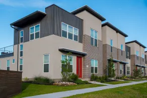 Townhome with A Contemporary Flair! - Image 3