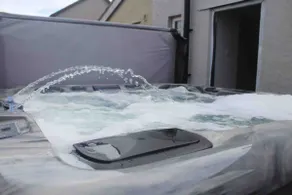 Large 5 bedroom Townhouse with hot tub in Bala - Image 2