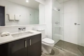 Studio Executive Apartment - Image 4