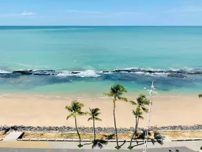 A breathtaking view in a seaside apartment - Image 2