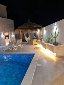 Oya villa with high-end pool and without VAV - Image 2