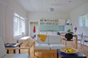 Nature forward Gotlandic farmhouse ”Hönshuset” - Image 2