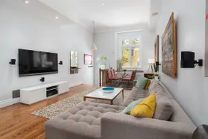 3 Bedroom Home w/ Parking in Beautiful Queen West - Image 3