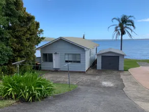 Absolute Waterfront - Jervis Bay - Image 2
