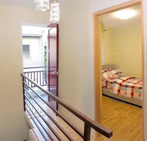 E4- Your own private apartment unit w/ parking - Image 4