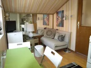 STUDIO GRØN nær bymidten, gratis parkering, wifi, ved bredden af floden Sava - Image 4