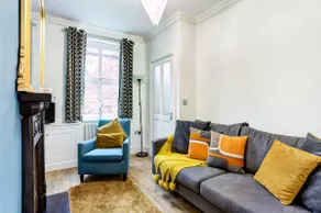 Woodside Cottage, Congleton, Nr Peak District - Image 2