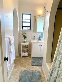 Quincy La Casa - Image 3