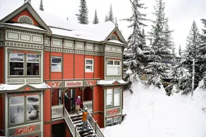 SilverStar 3 Bedroom + Hot Tub Sleeps 9 On Ski-way - Image 5