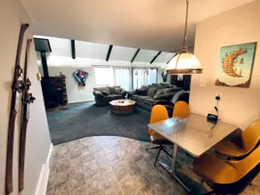 Jenna's Poconos Townhome at Camelback & Camelbeach - Image 5
