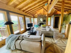 Luxury Chalet - Image 4
