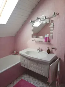 Room with private kitchen in Ansfelden near Linz - Image 2