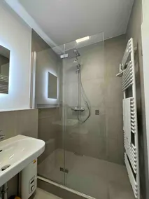 Schwan 10 - Central & Top - with kitchen - Image 5