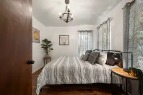 2 HOUSES ”Rose Hill Ranch” 1 Acre-City Farmhouse - Image 5