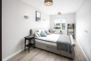Stunning apartment, close to East Croydon station - Image 2
