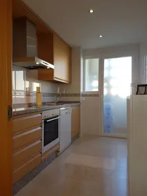 Top Floor Apt Close To Duquesa - Image 4