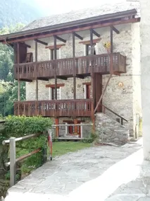 Chalet with Monte Rosa view and rustic style - Image 2