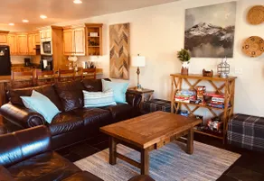 Moose Haven: King Suite + Fire Pit/Hot Tub & Pool - Image 3
