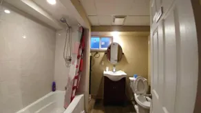 Modern Private Suite | Near YYZ Free Parking &WiFi - Image 2