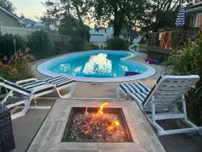Mimosa Salt Water Pool & HOT TUB Oasis, Sleeps 8 - Image 2