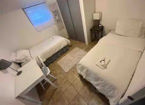 Cozy two bedroom w/pool pet friendly apt - Image 5