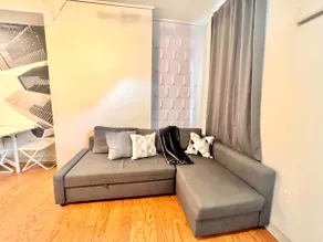 Cozy Urban Retreat: Perfect for PGH Event Trips - Image 4
