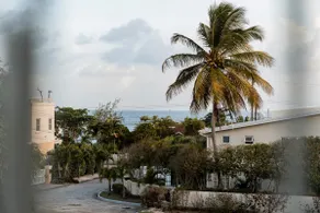 400ft to ocean, surfing. #5, 1br, 1 bth, full apt - Image 5