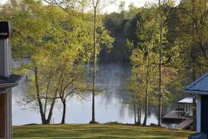 Lakeside Retreat on Lake Lanier - Image 2