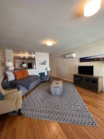 City center loft living - Image 3