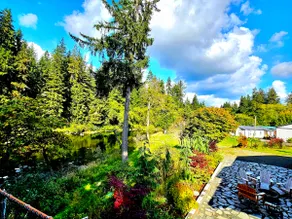 The Cullen's Clair de Lune, River-front Estate - Image 4