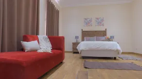The Living Collective Home Hilton 1 - Image 2