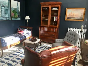 Captain's Quarters of Hudson. - Image 3