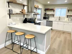 Newly remodeled 3bd home in the heart of Vanc DT - Image 3