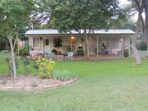 Lulu’s Place at Lake Travis - Image 2