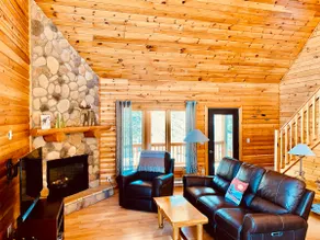 Lutsen Log Lodge! Ski, Hike, Golf & Bike - Stay 3 for 2 in November - Image 5