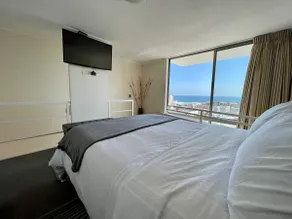 Modern Loft with Sea View + Parking - Image 3