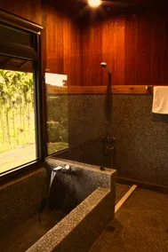 Sun Moon Lake Mingjuku - Shizu Shrine Quadruple Cabin - Image 4
