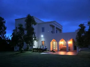 Stylish private pool villa ~ great location - Image 3
