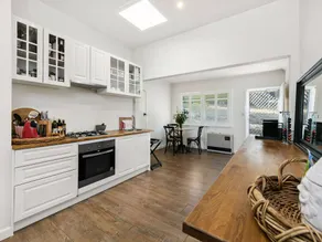 Mount Martha Beach Cottage - Image 3