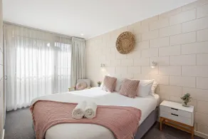 All Decked out at Penguin Mews - Unit 9 - Image 4