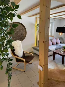 120 sqm house with garden and fireplace - Image 2
