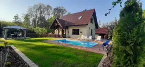 House in the clearing - Image 2