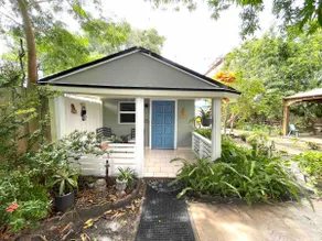 Oasis in Little Havana (Free Parking) - Image 3