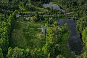 Farmhouse: cedar hot tub, fire pit, pond - Image 5