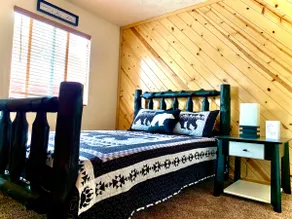 Hot Tub • Game Room • BBQ • Large Cabin • Dogs OK - Image 4