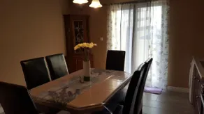 Amazing value,minutes to the beach 2 bedrooms - Image 2