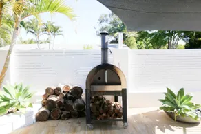 600m walk to Beach, Family Entertainer, Aircon, Pool + Pizza oven - Image 5