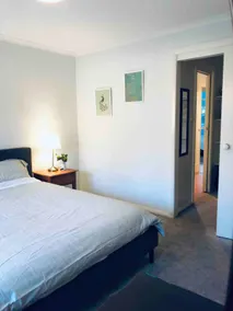 Charming Home • Free Parking, Wifi, Netflix - Image 4