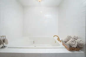 Cozy hideaway - Image 5